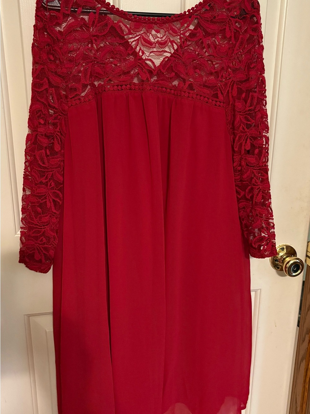 AUW Red Long Sleeve Women’s Dress Lace sleeves and shoulders XXL